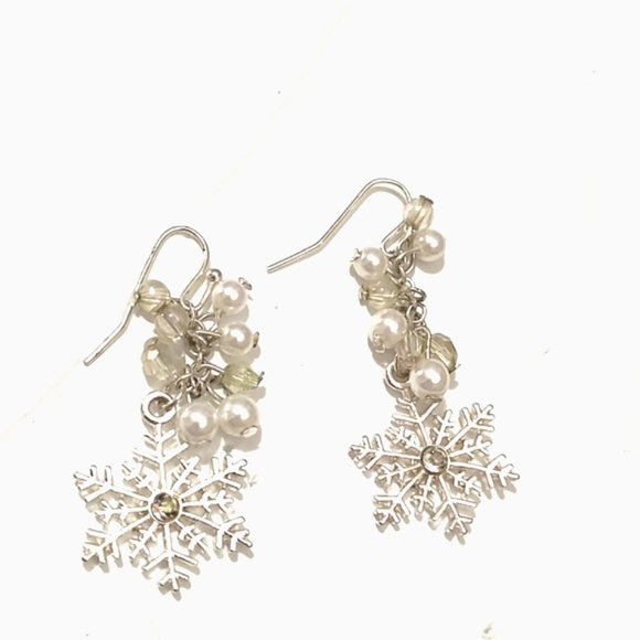 VINTAGE SNOWMAN TOGGLE BRACELET, HOOK EARRINGS & SNOWFLAKE BROOCH - Picture 3 of 11